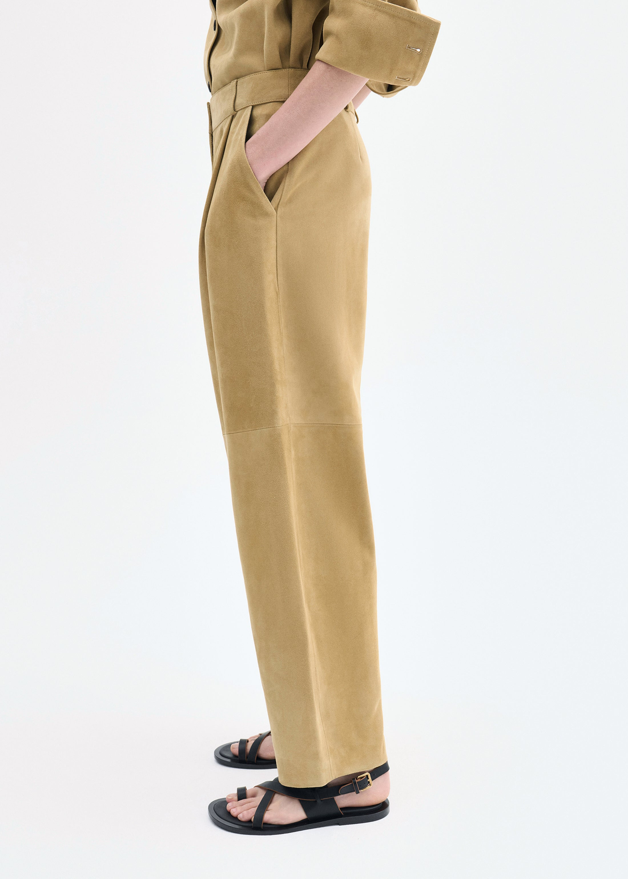 Curved Trouser in Suede - 5