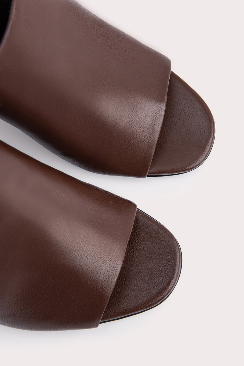 Luz Sequoia Nappa Leather 3