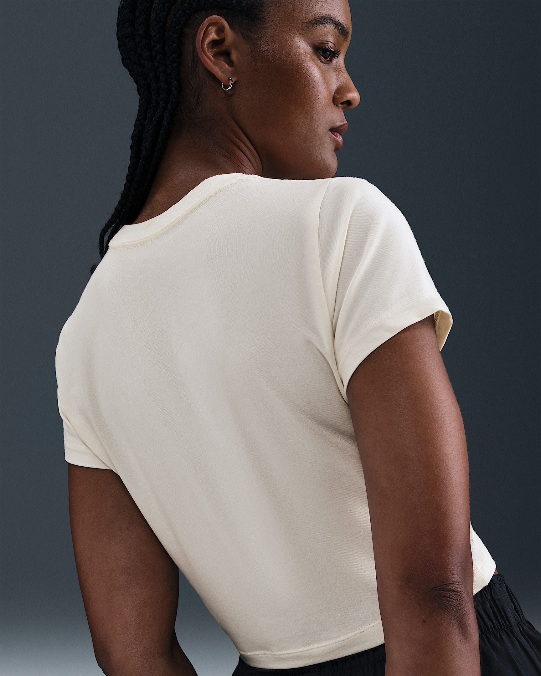 Nike Sportswear Chill Knit Women's Cropped T-Shirt - 2