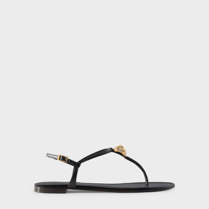Cocktail Flat 1