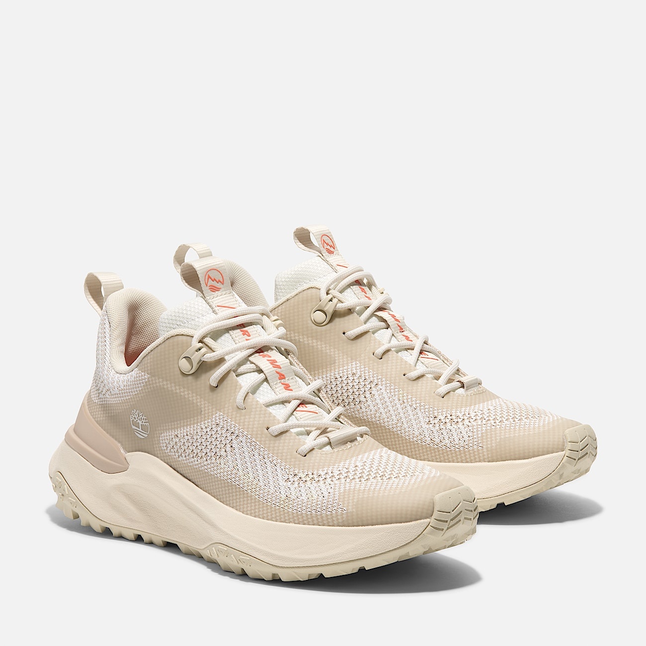 Women's Motion Access Low Lace-Up Sneaker - 6