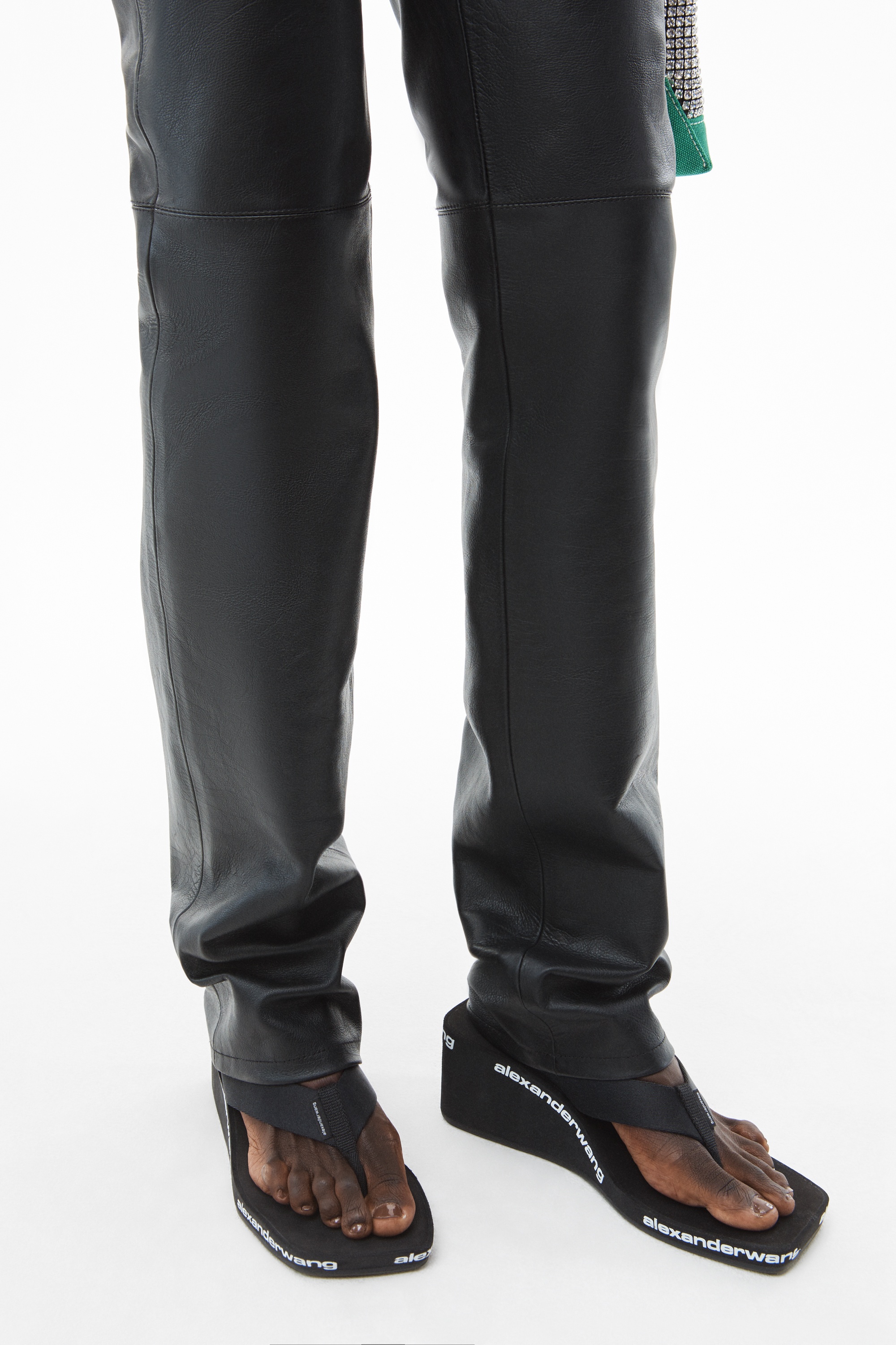 SLIM CONTRAST JEANS IN MOTO LEATHER - 4