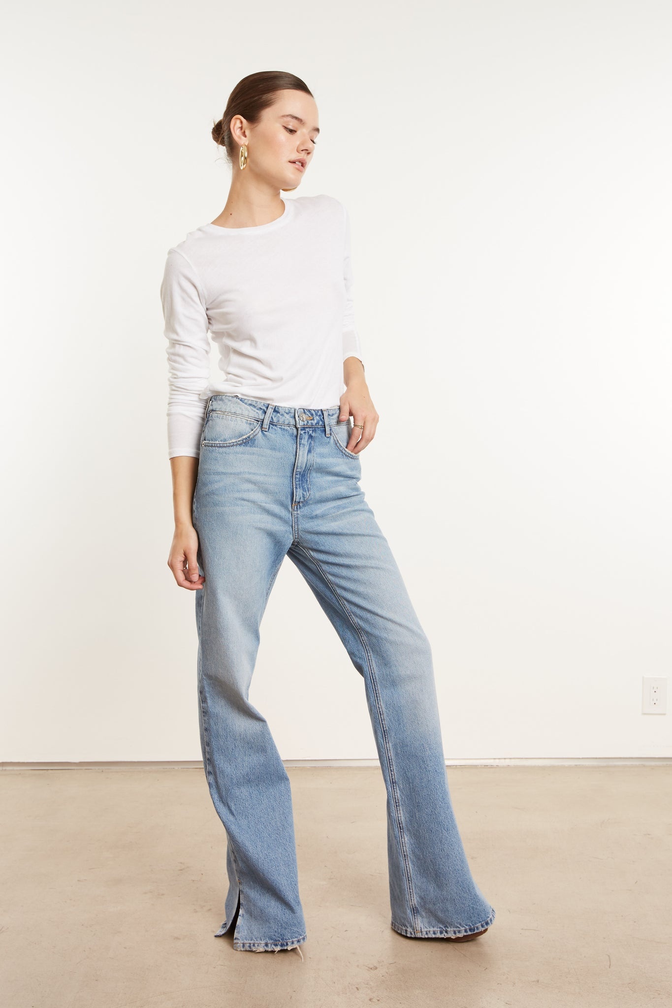 VICTORIA LOOSE STRAIGHT DENIM WITH SLIT - 5