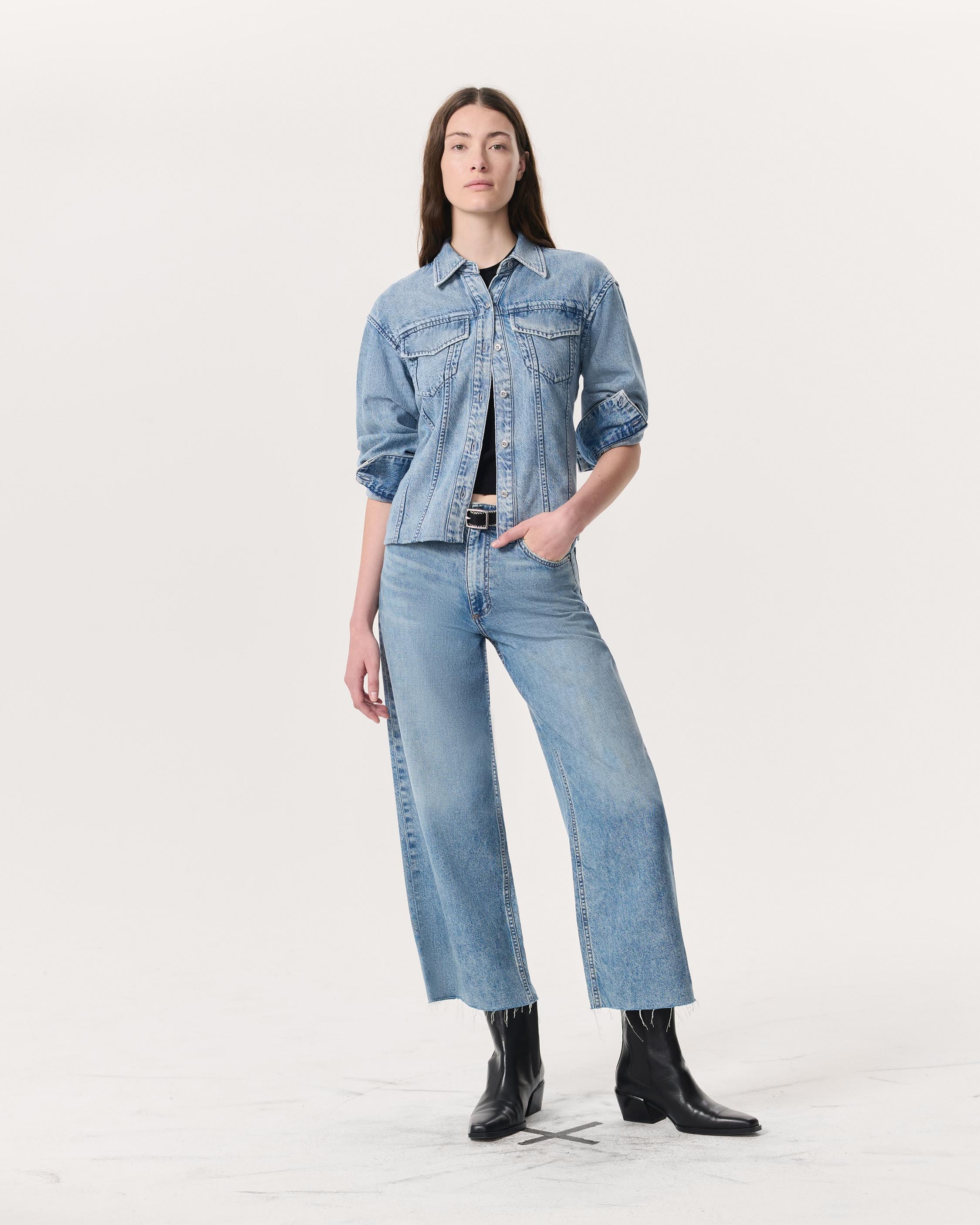 Featherweight Andi Ankle-Length Jeans
Featherweight Denim - 2