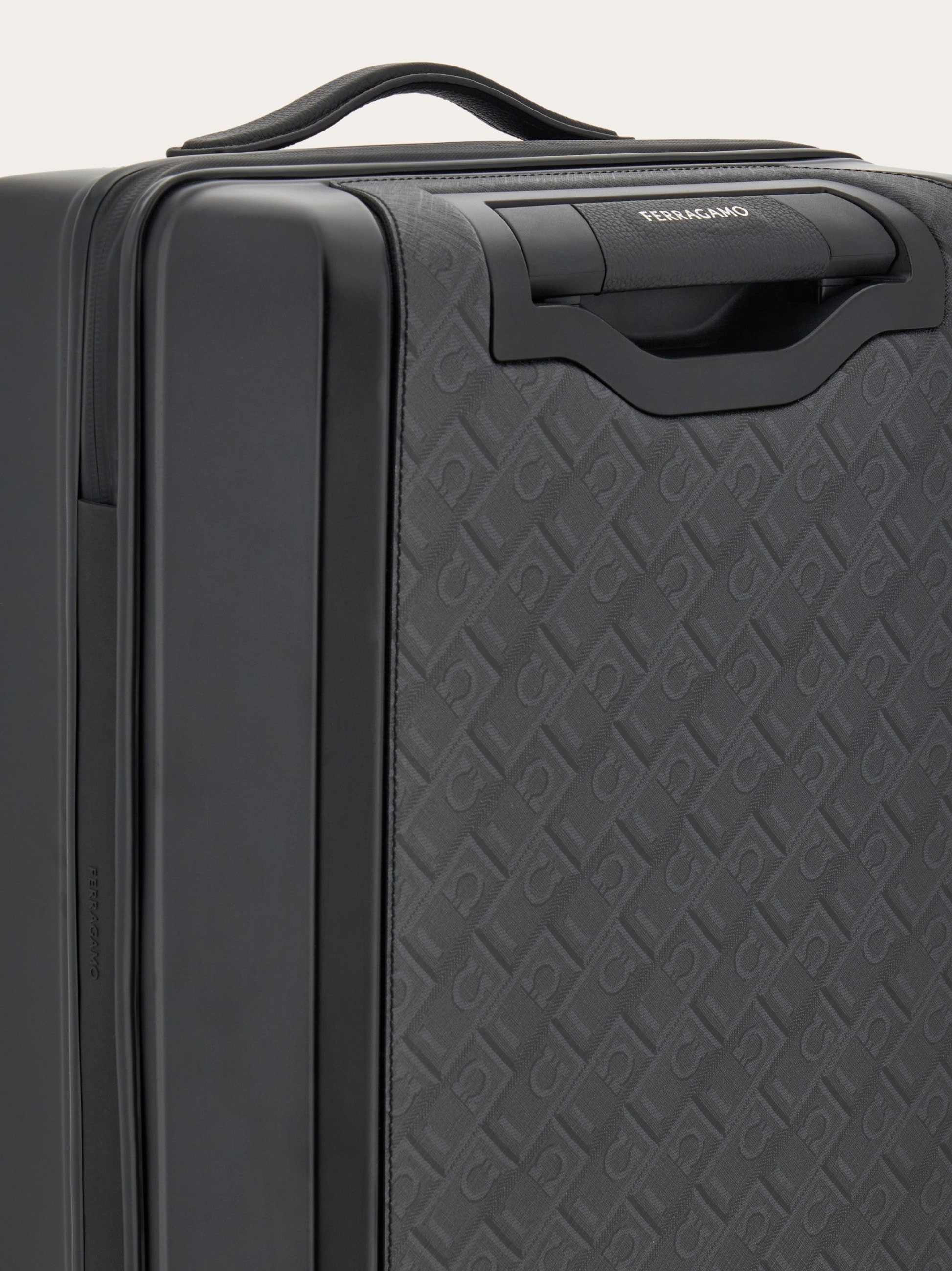 Embossed Gancini hand luggage - 8
