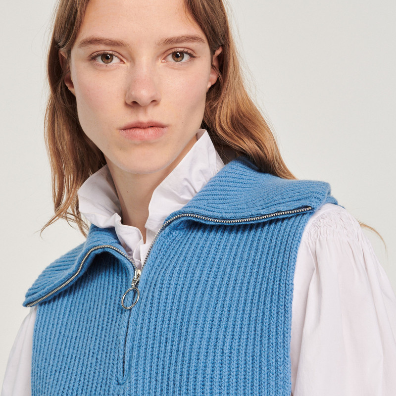 Knitted neck warmer with trucker collar 4