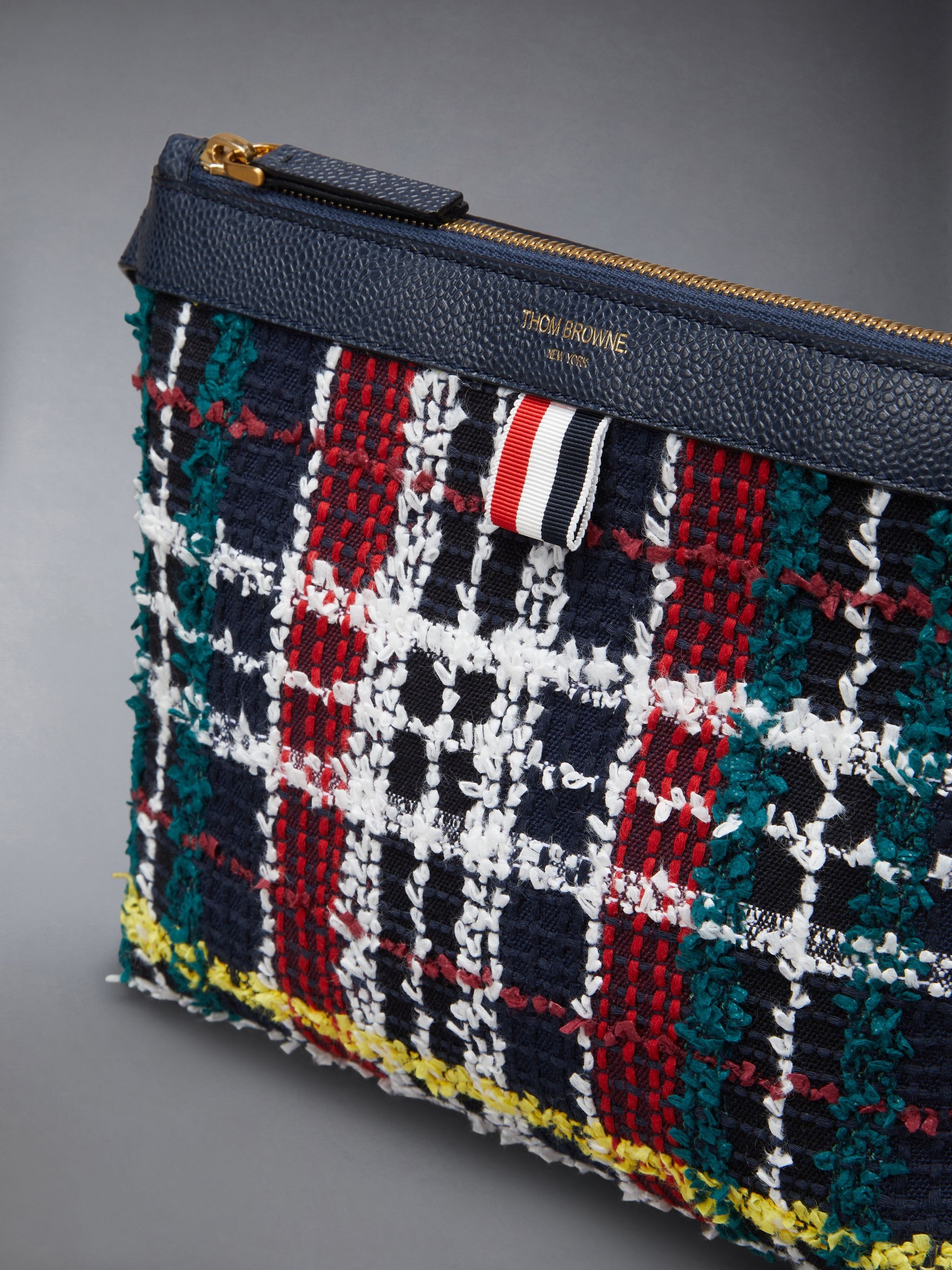 Hunting Tartan Eyelash Tweed Toiletry Case - 4