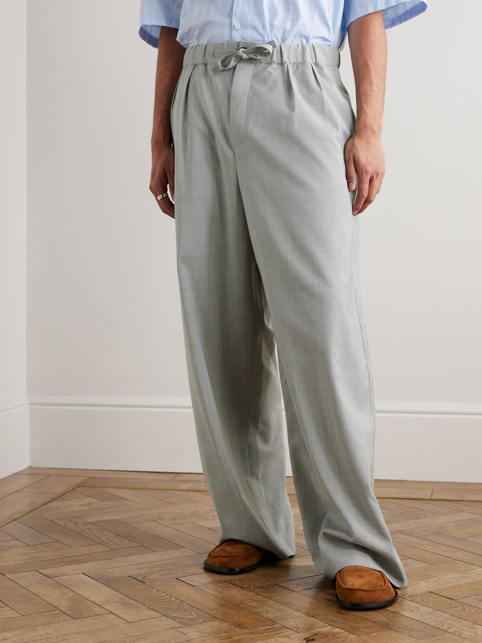 Wide-Leg Logo-Embroidered Pleated Wool Drawstring Trousers Light gray - 3