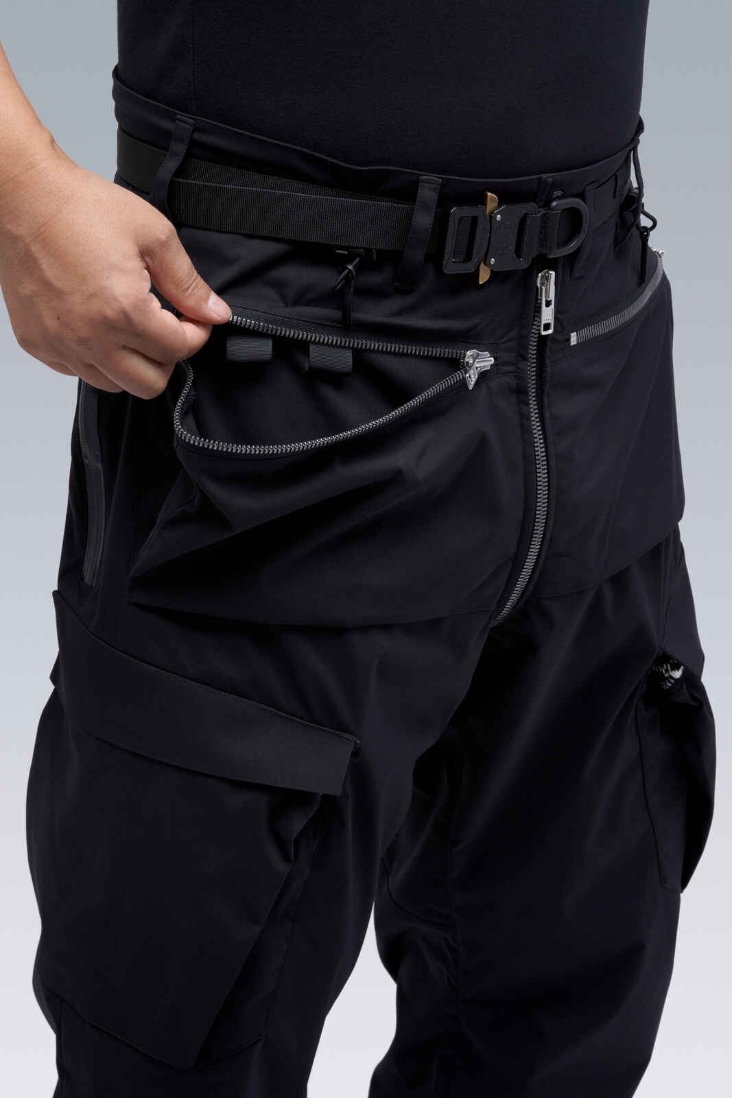 P38-E Encapsulated Nylon Cargo Pant Black - 19