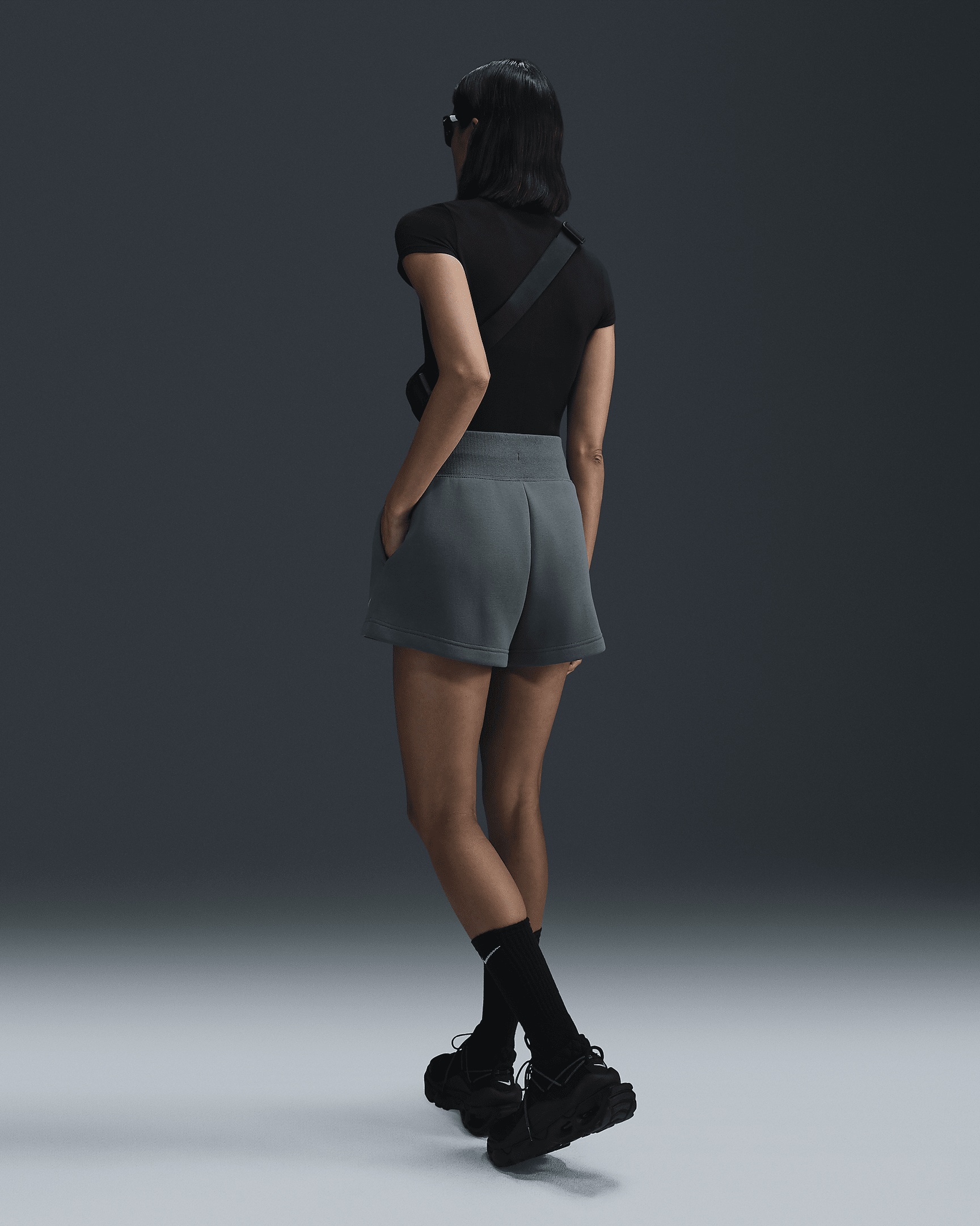 Nike Sportswear Phoenix Fleece Women's High-Waisted Loose Shorts - 4
