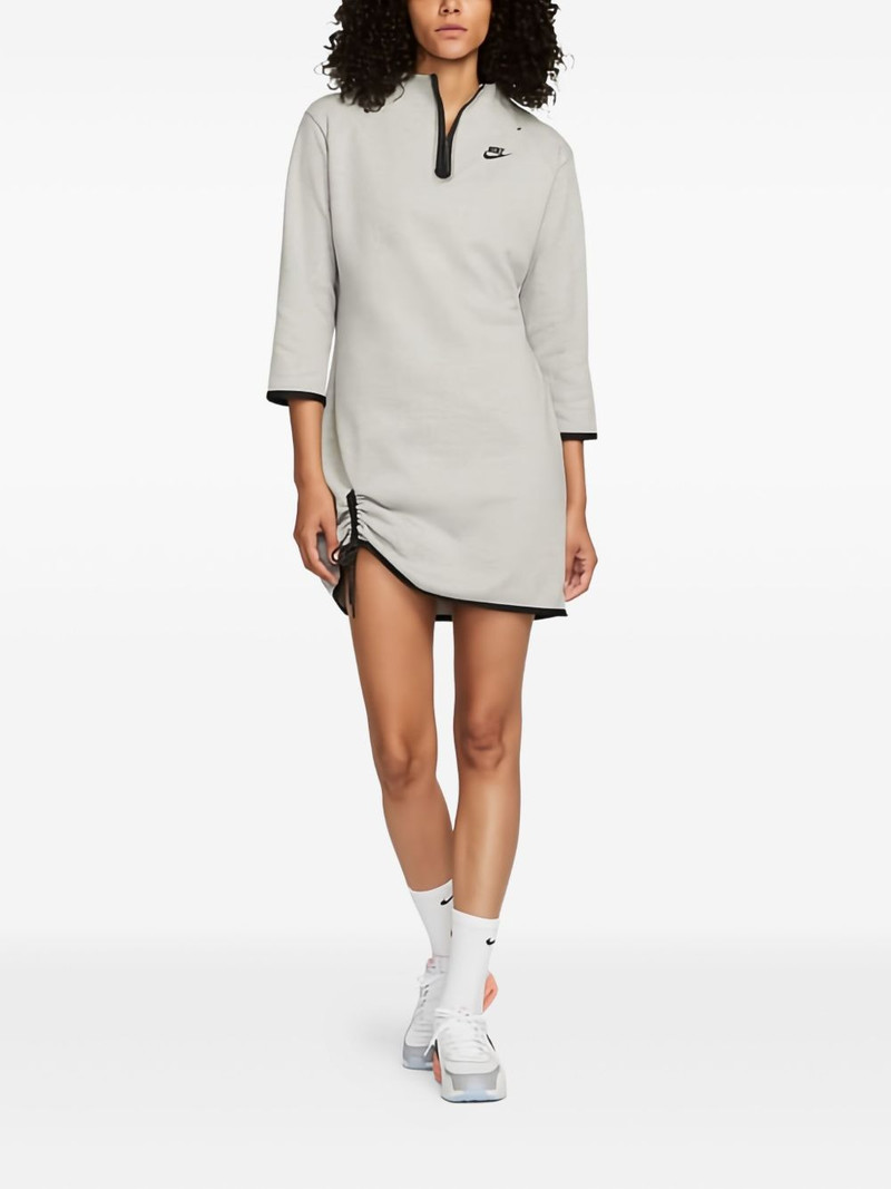 Nike Tech Fleece Essential dress outlook