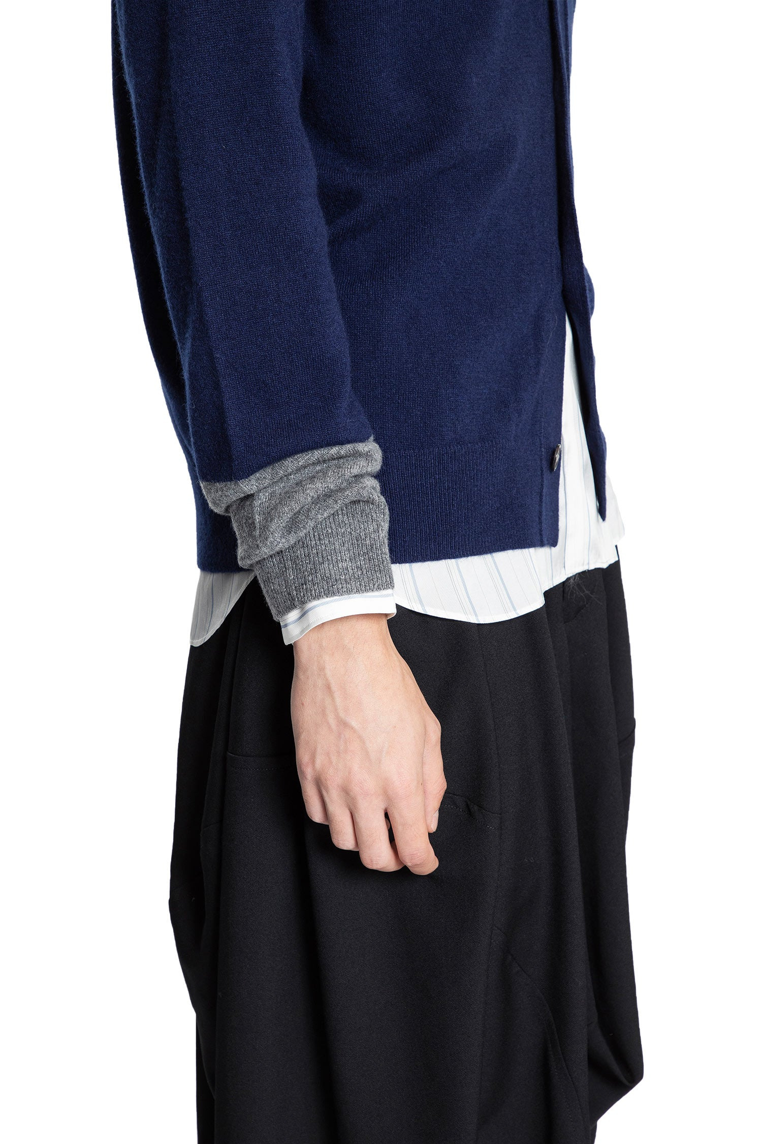 Two-Tone-Lambswool-Cardigan - 4