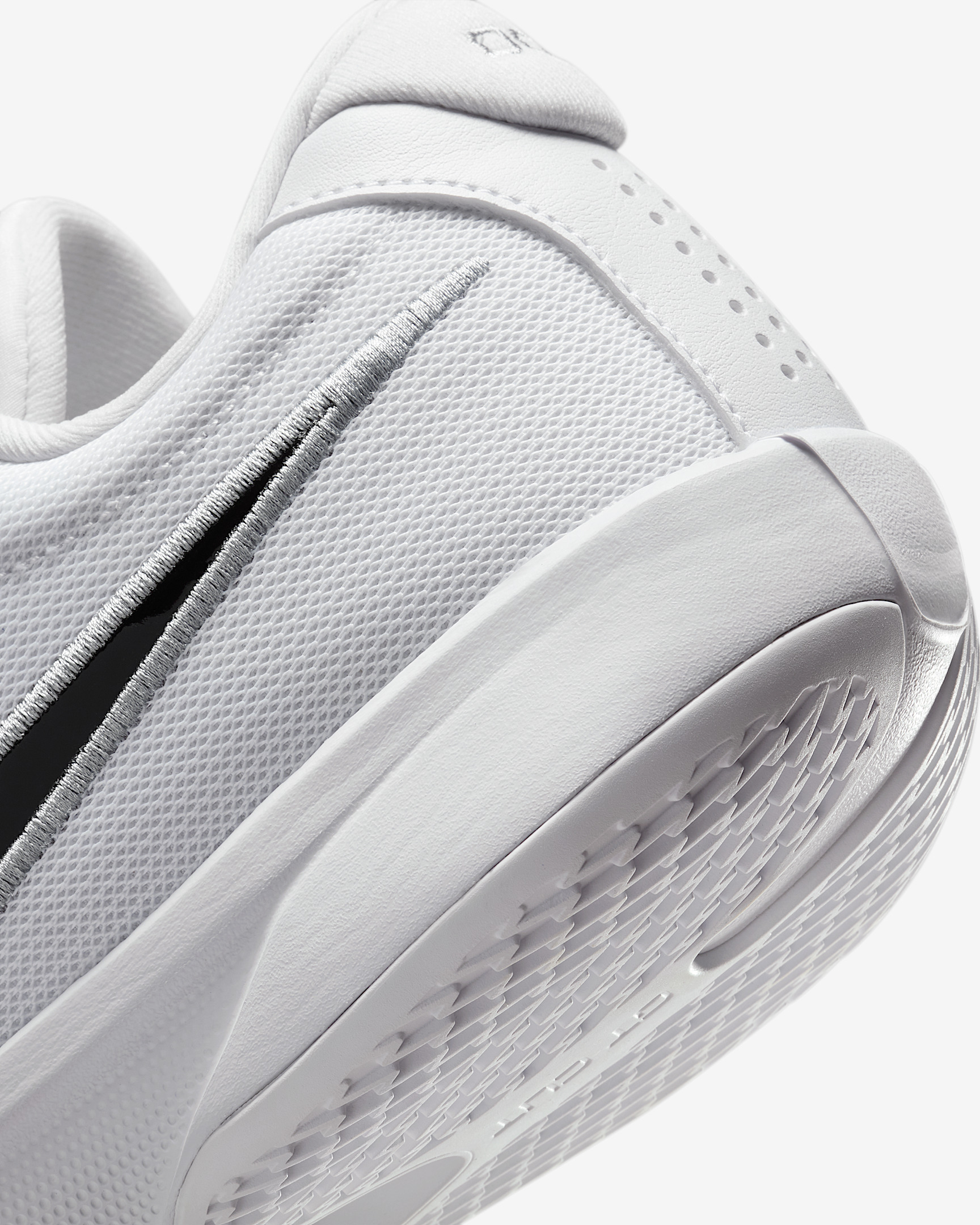 Nike G.T. Cut Academy Basketball Shoes - 8