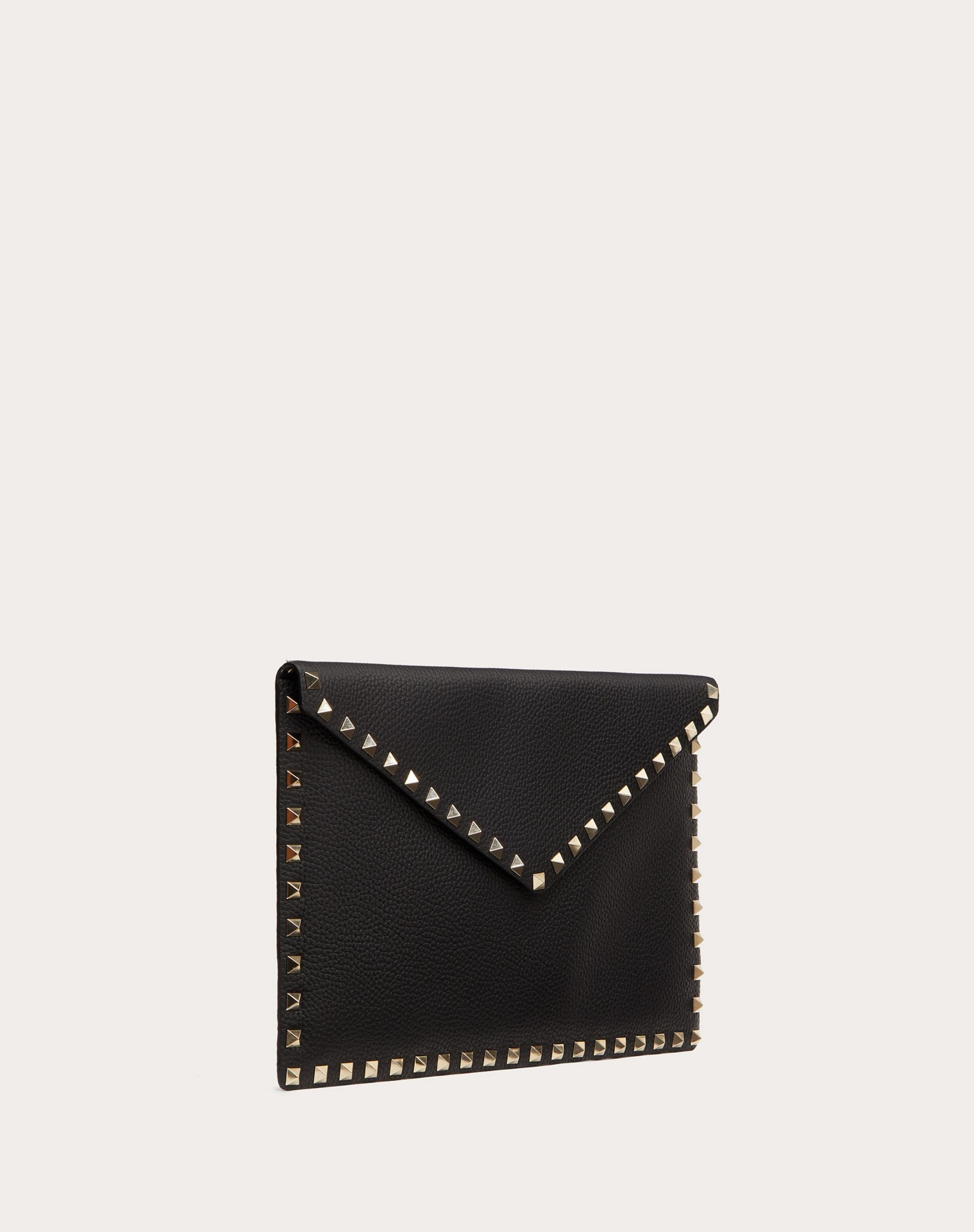 ROCKSTUD GRAINY CALFSKIN ENVELOPE POUCH - 4