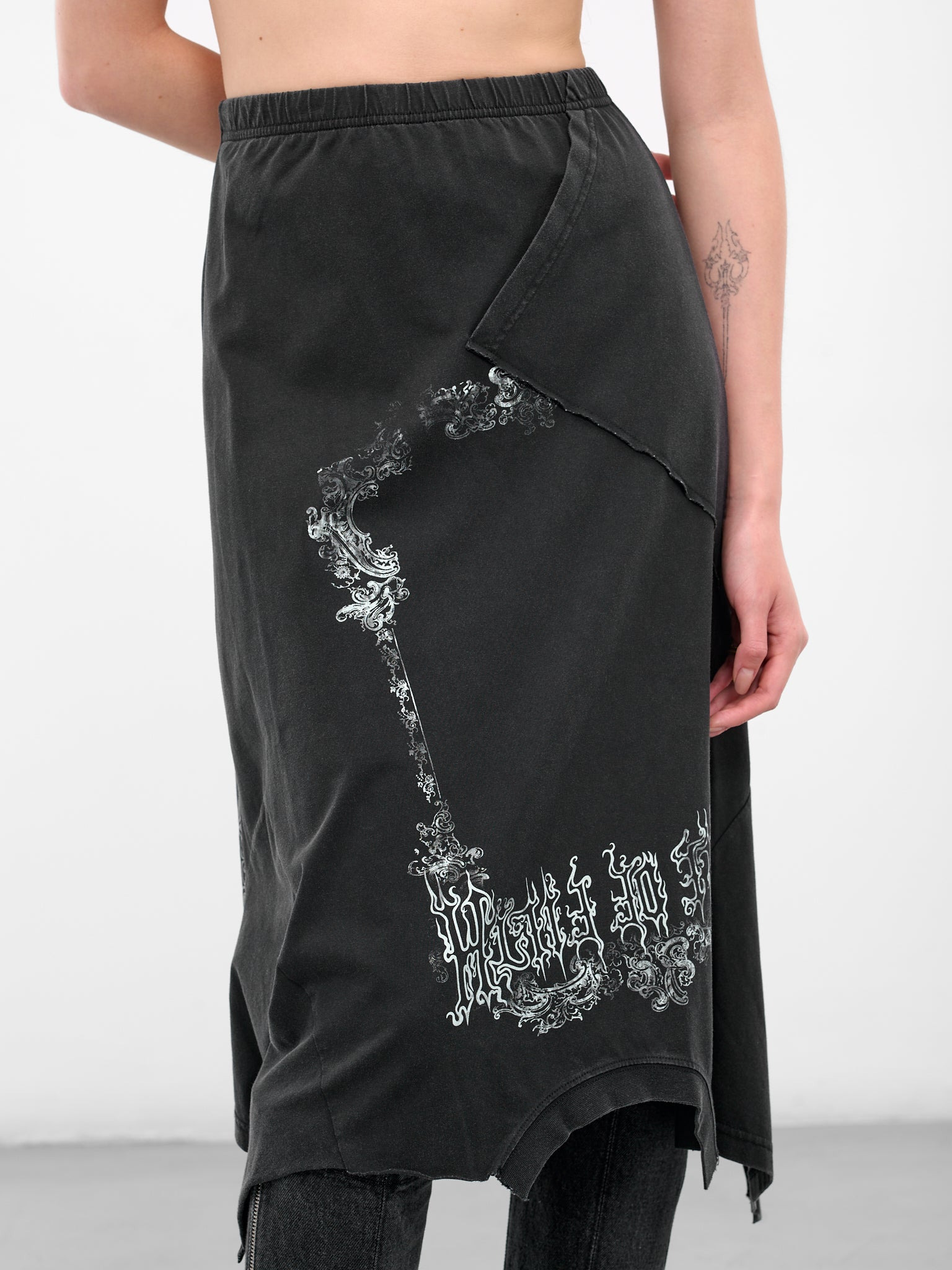 Black Deconstructed Graphic T-Shirt Skirt - 4