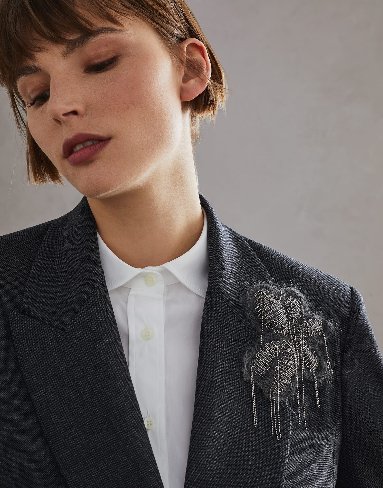 Comfort virgin wool grisaille blazer with precious flower crest - 3