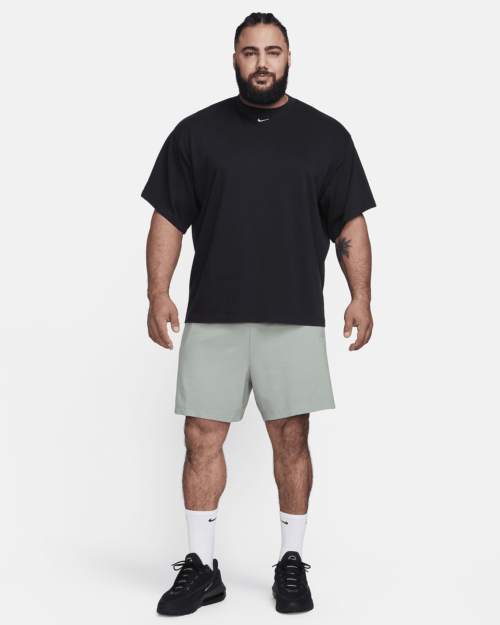Men's Nike Sportswear Tech Fleece Lightweight Shorts - 12