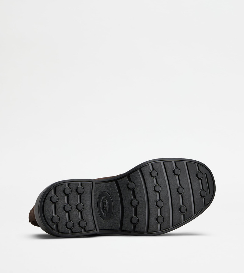 DESERT BOOTS IN SUEDE - BROWN 4