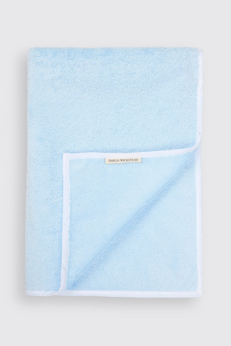 Tuscany Bath Sheet in Blue & White Spunga Towelling 1