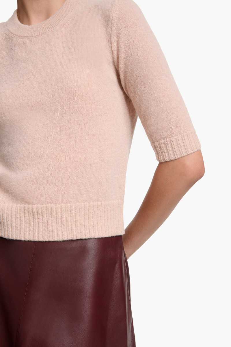 TY SWEATER 6