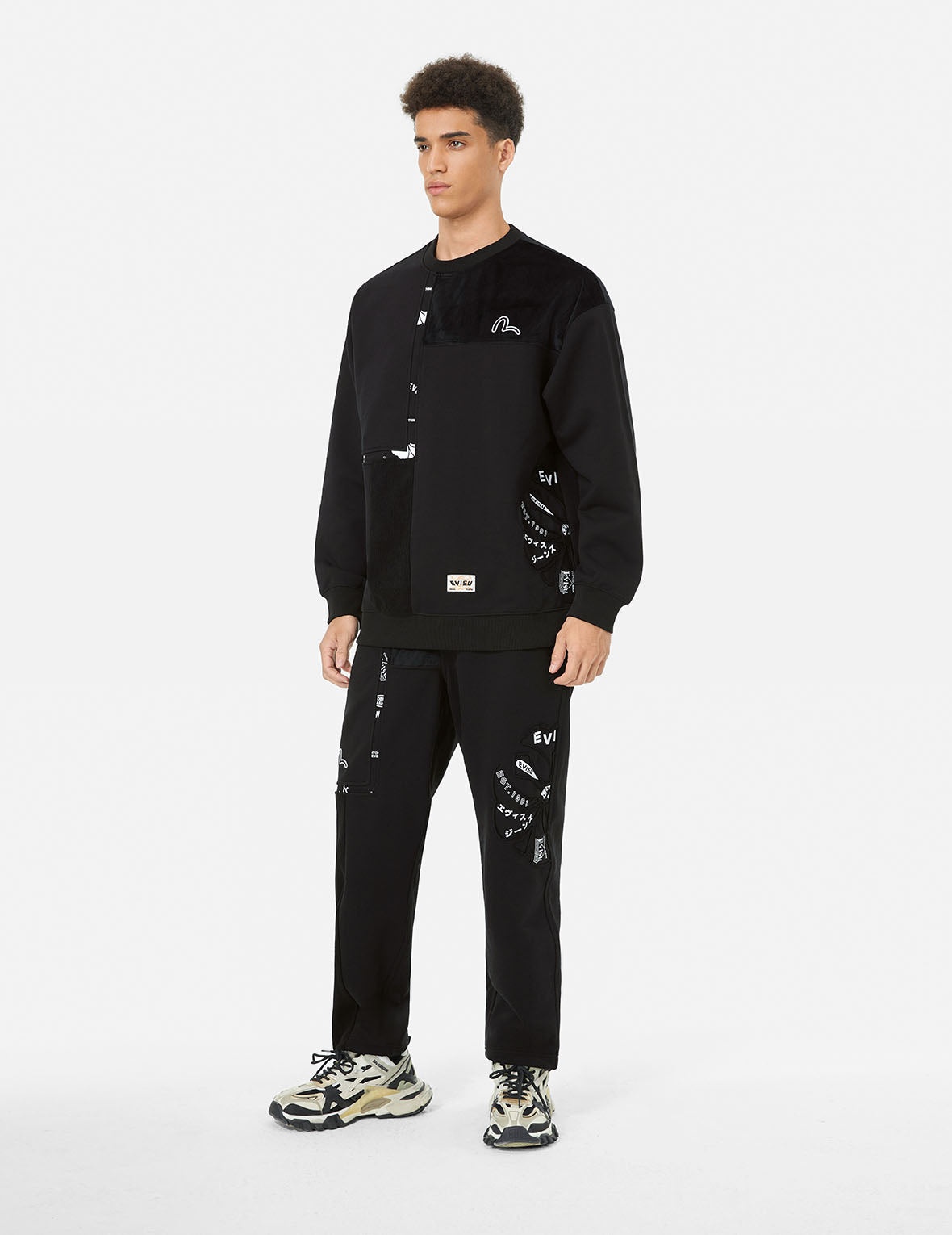 Kamon Appliqué Patchwork Loose Fit Sweatshirt - 3