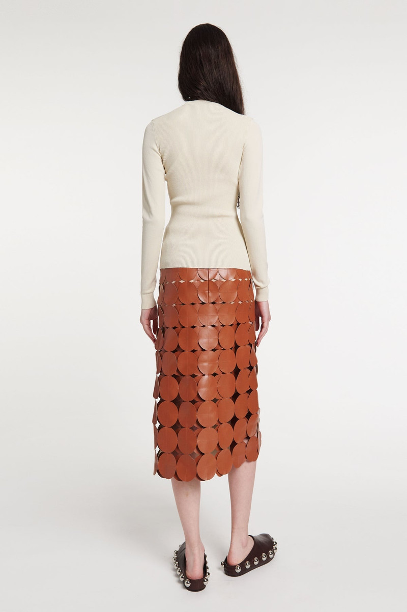 KNIT TOP FRONT WAIST LINE CUTOUT LIP APPLIQUÉ IVORY 5