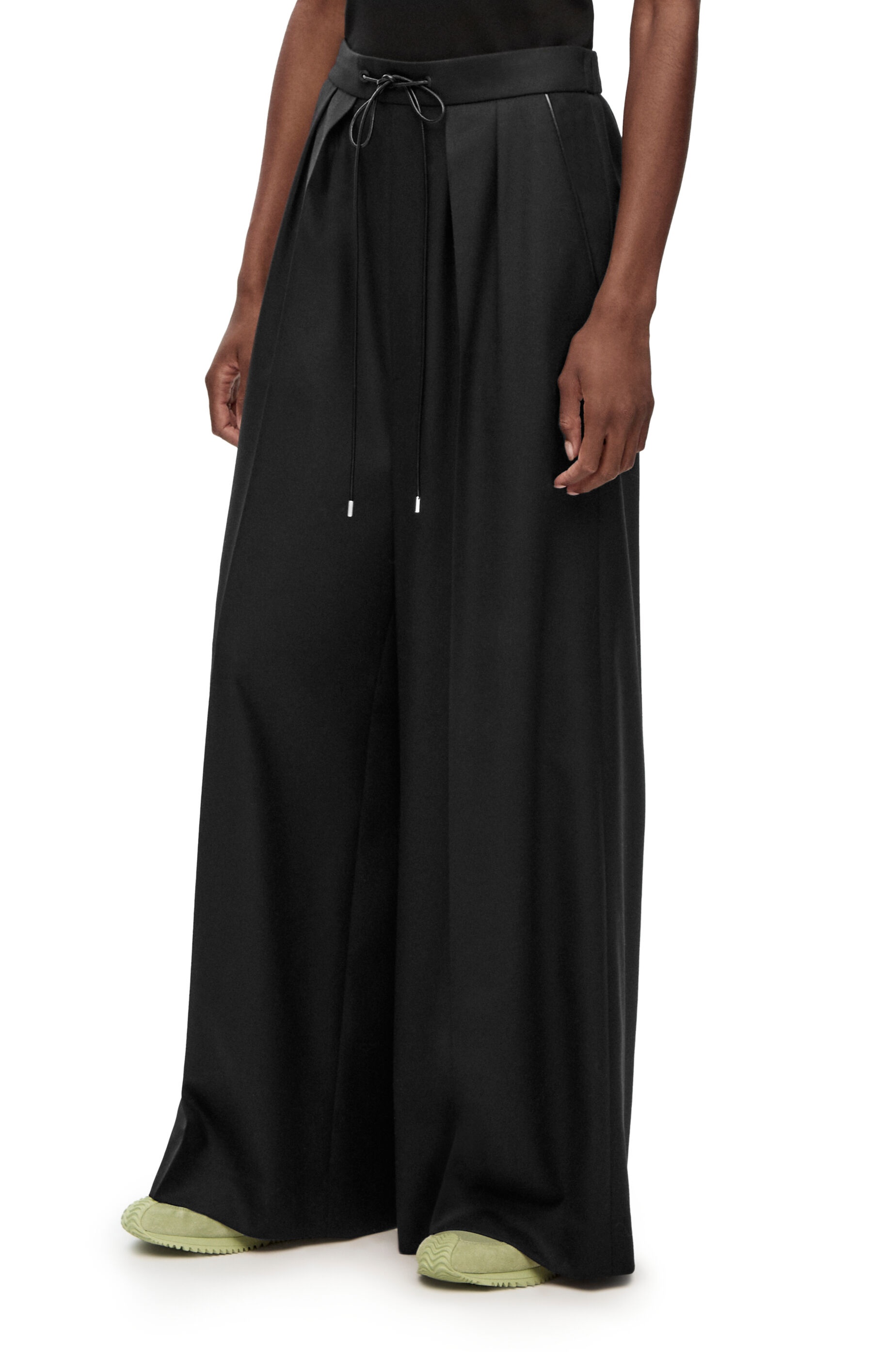 Drawstring trousers in wool - 3