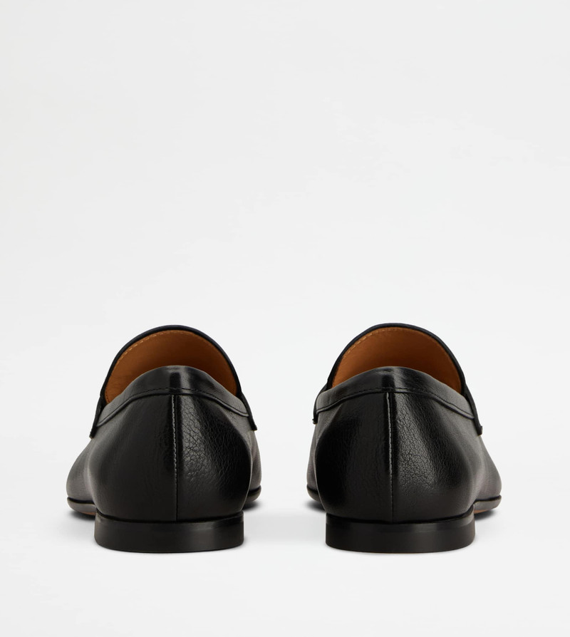 Tod's LOAFERS IN LEATHER - BLACK outlook