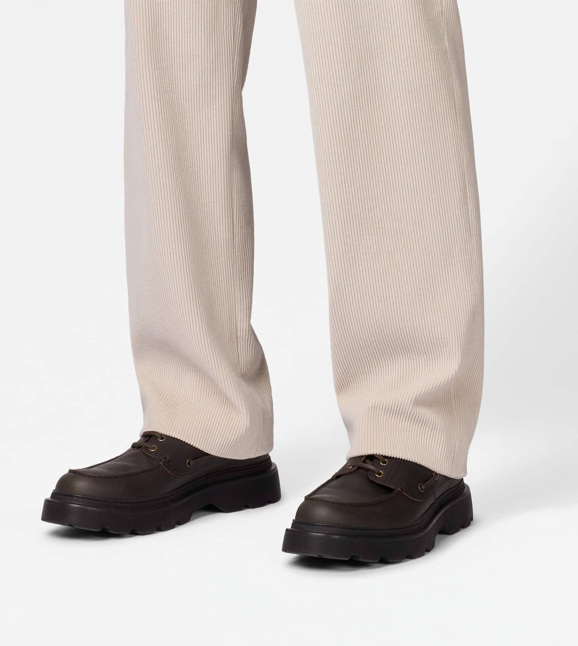 BOAT SHOES IN LEATHER - BROWN - 7
