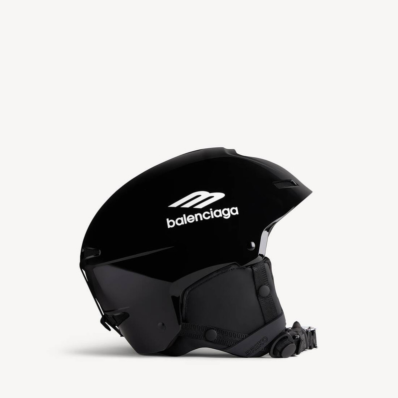 Helmet in Black 1