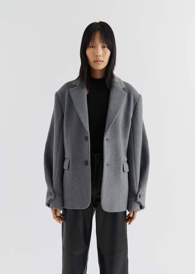 Arlo Blazer 2