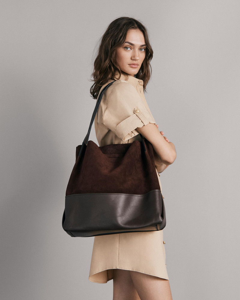 rag & bone Passenger Tote 2.0 - Suede
Large Tote Bag outlook