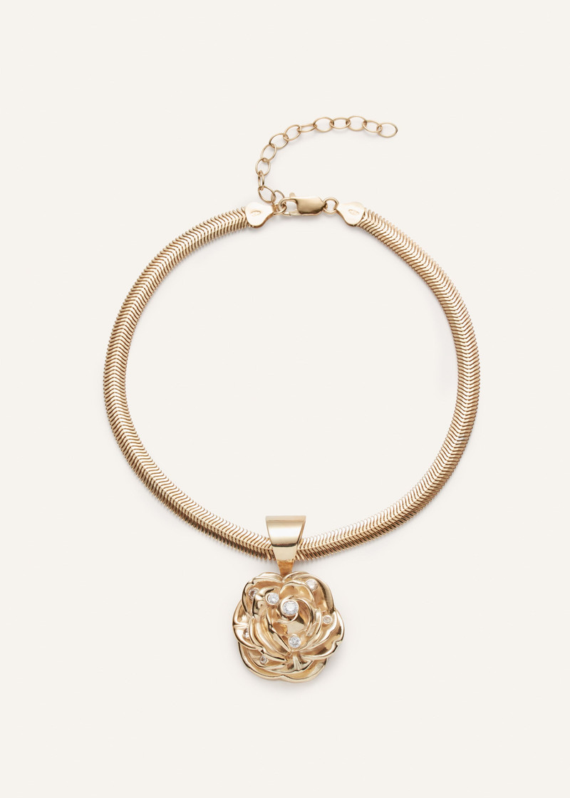 Rose pendant necklace in gold with crystals - 1