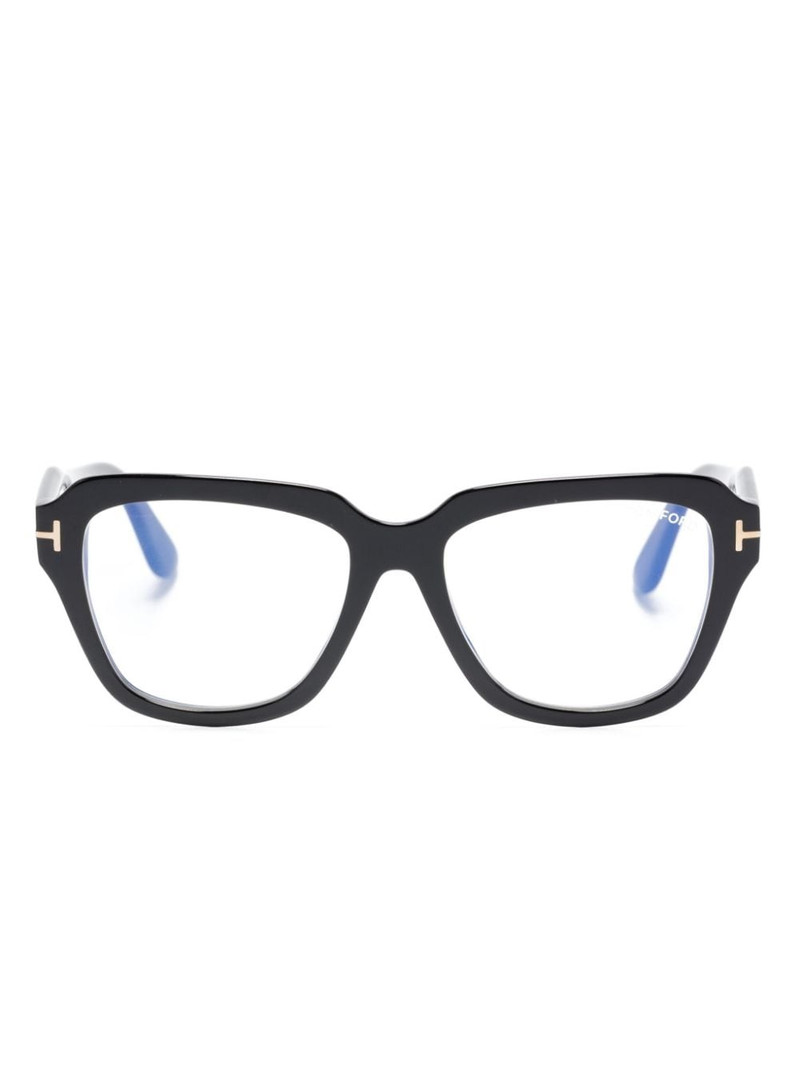 cat-eye glasses 1