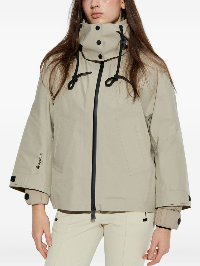 button hooded jacket 3