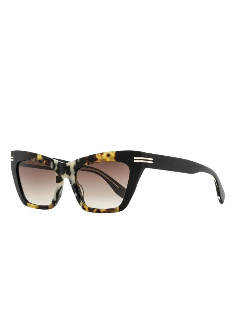 Marc Jacobs cat-eye sunglasses outlook
