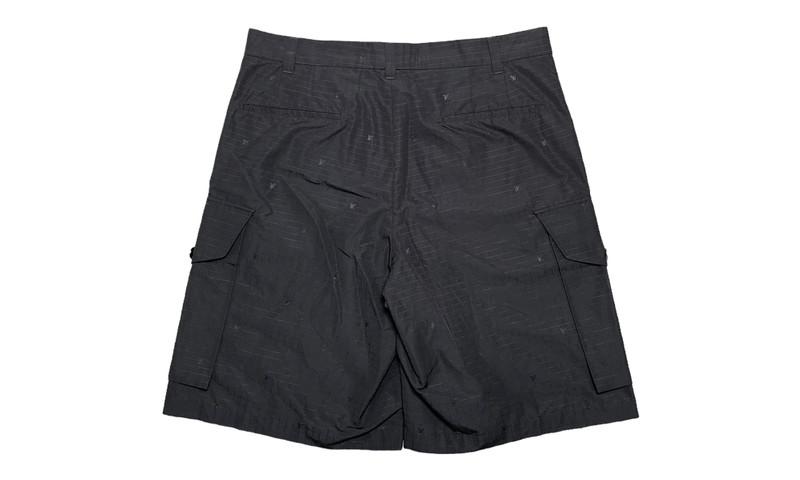 Louis Vuitton Technical Grid Cargo Shorts "Black" 1ABJI9 outlook