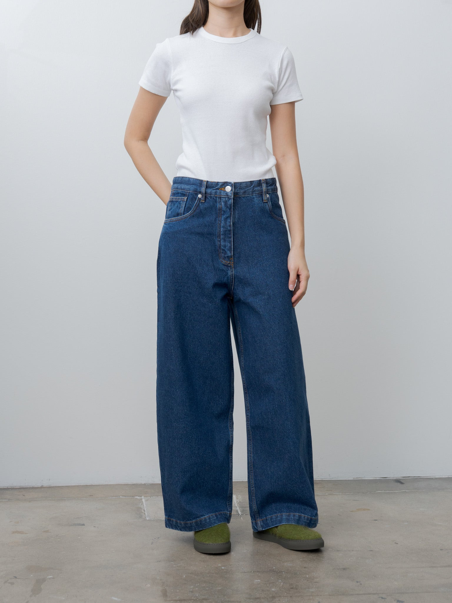 Neive Curved Leg Pant - Indigo Wash - 2