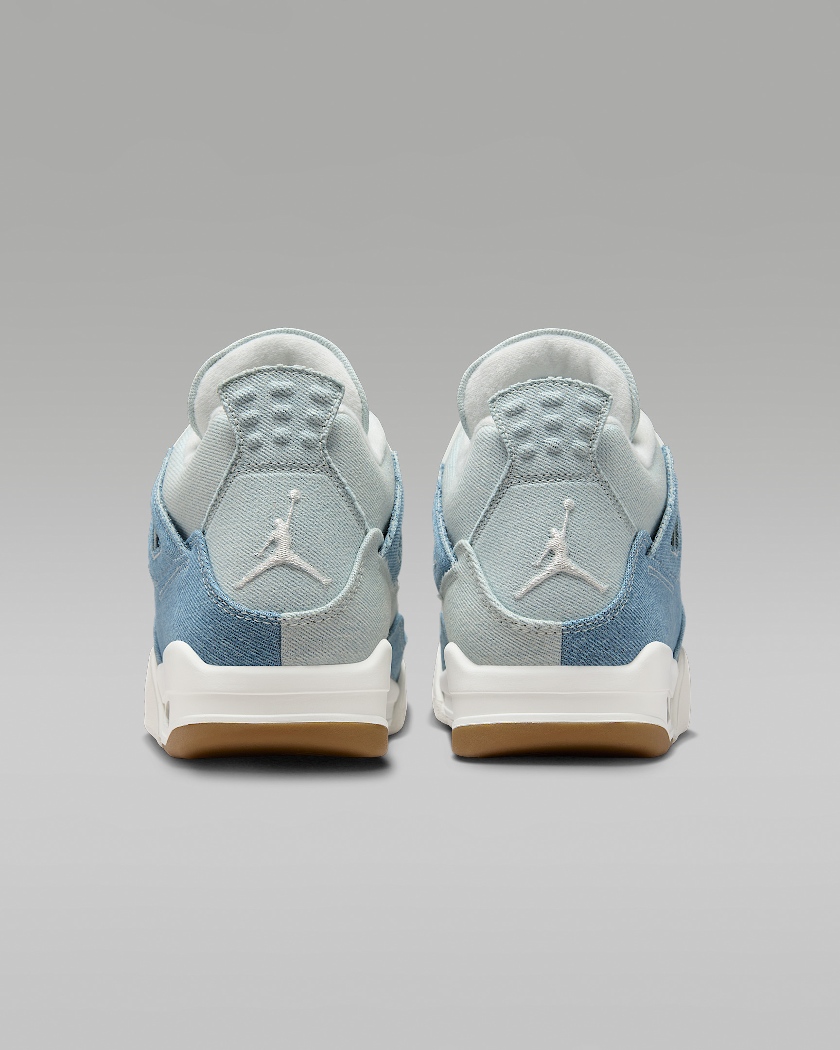 Air Jordan 4 Retro Women's Shoe - 6