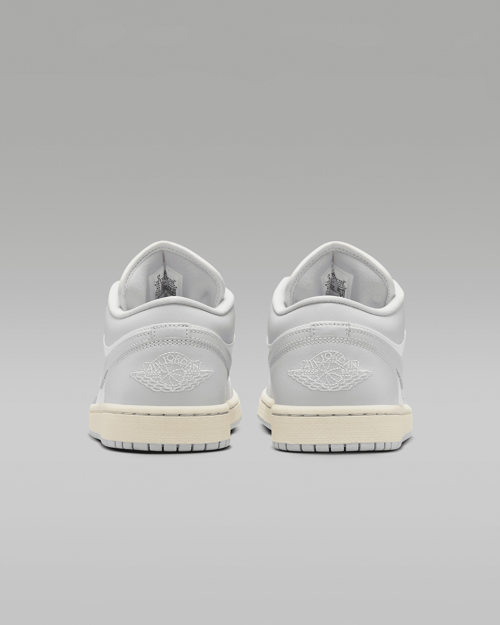 Air Jordan 1 Low Women's Shoes - 6