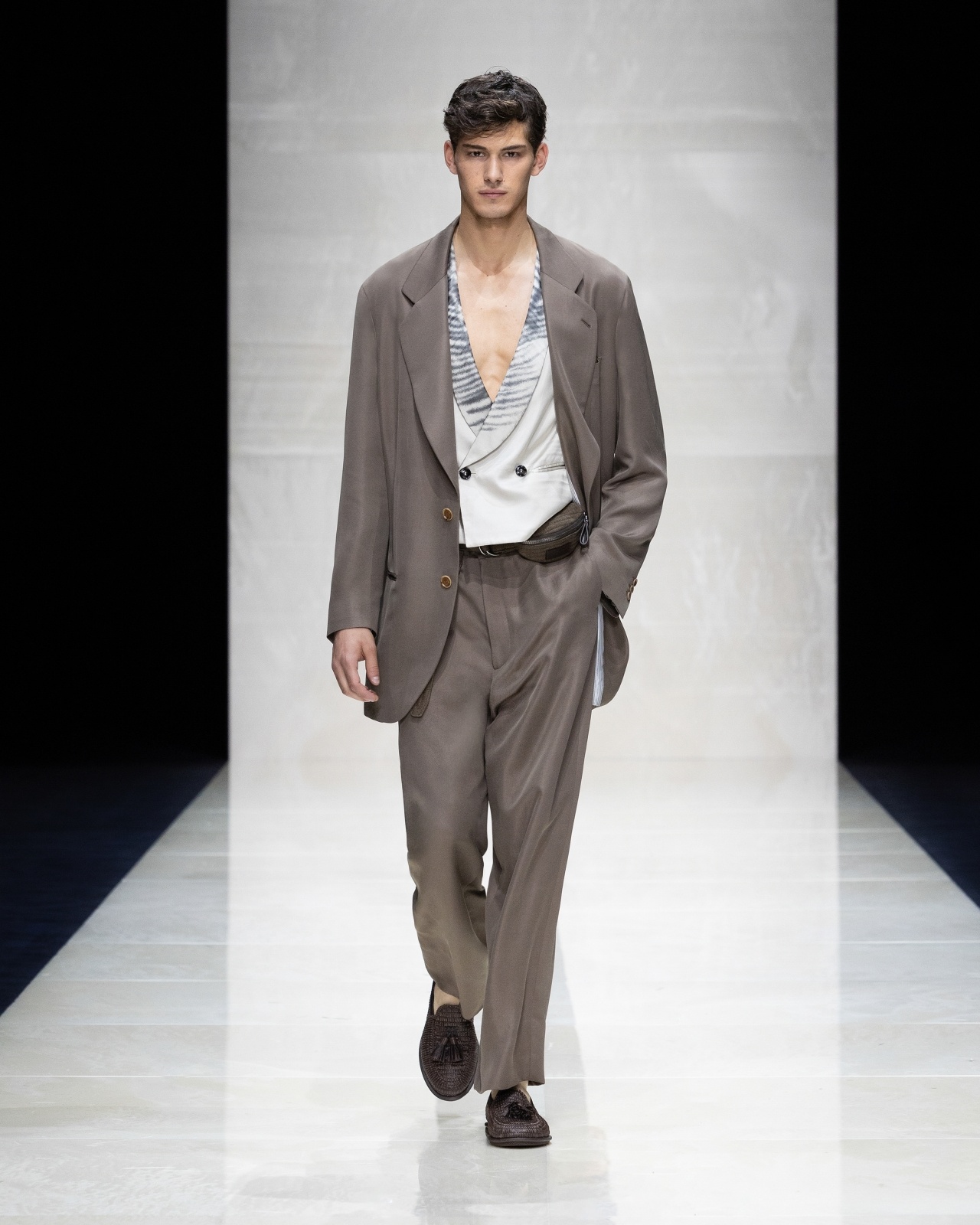 HERITAGE LINE CUPRO SINGLE-BREASTED SUIT - 8