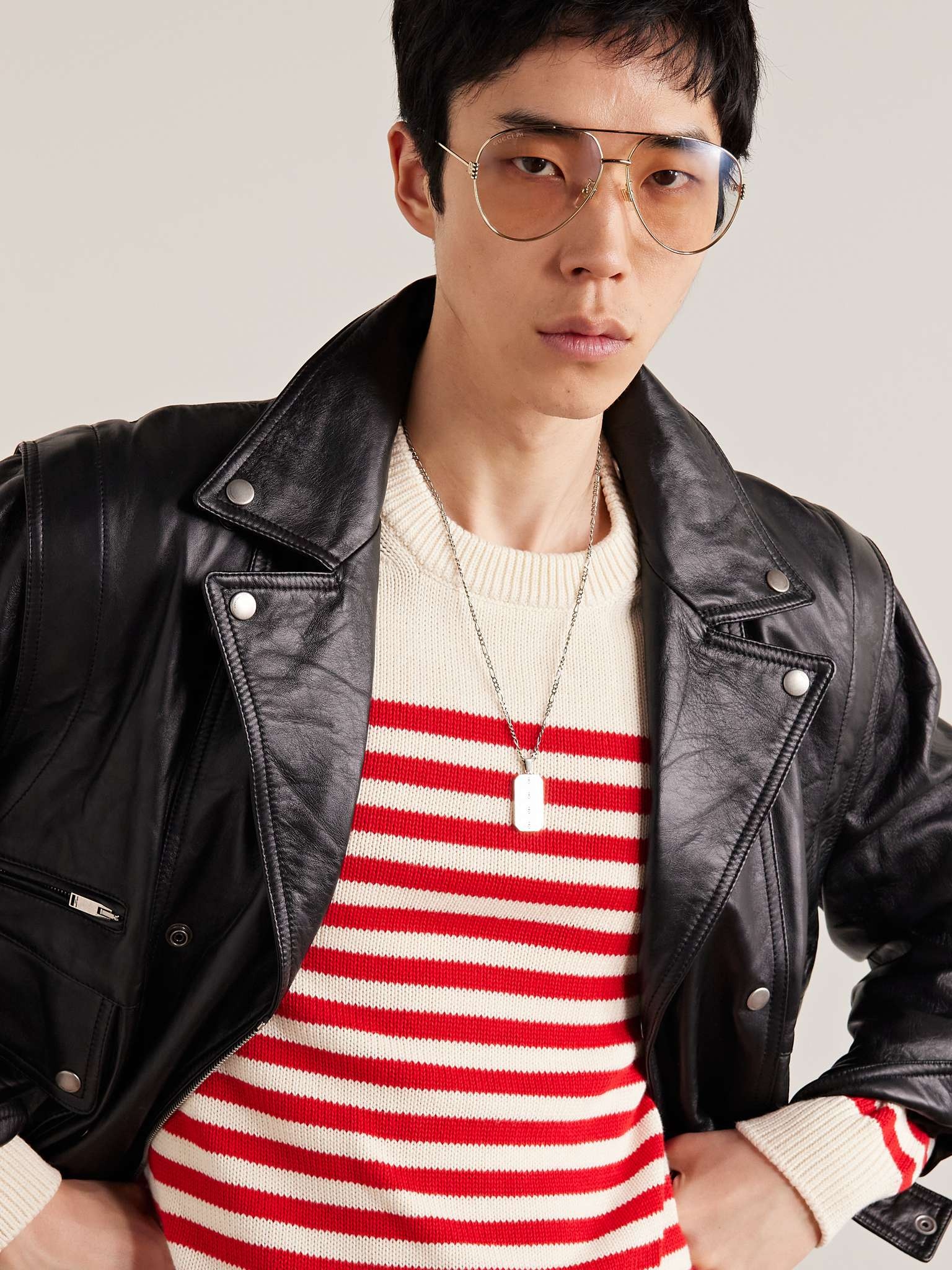 GUCCI EYEWEAR アビエイタースタイル ゴールドトーン サングラス サングラス（アジアン フィット）ブラック アセテート | GUCCI公式