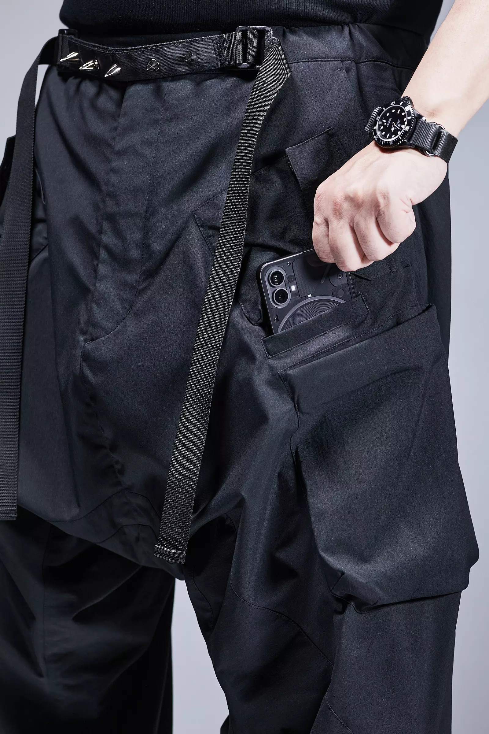 P30AL-E Encapsulated Nylon Ultrawide Drawcord Cargo Trouser Black - 21
