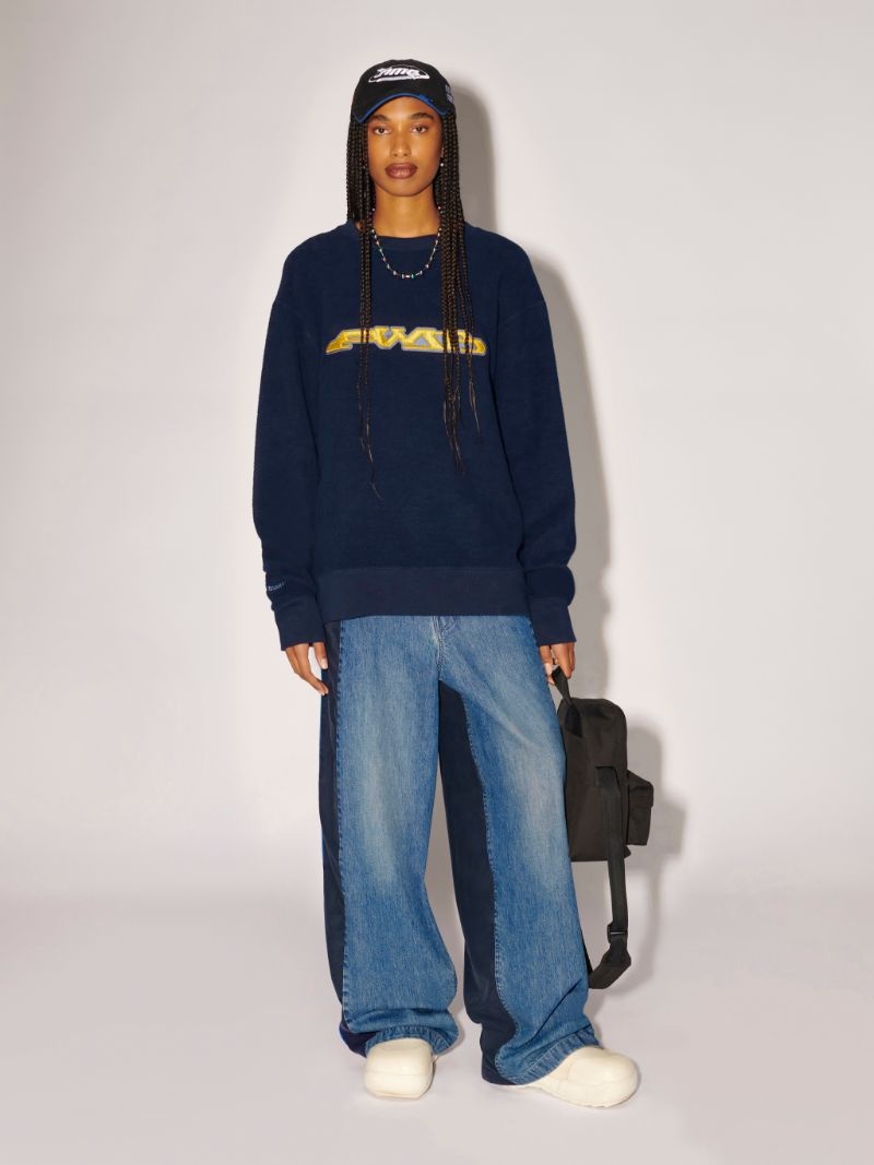 Amb Graphic Sweatshirt - 3