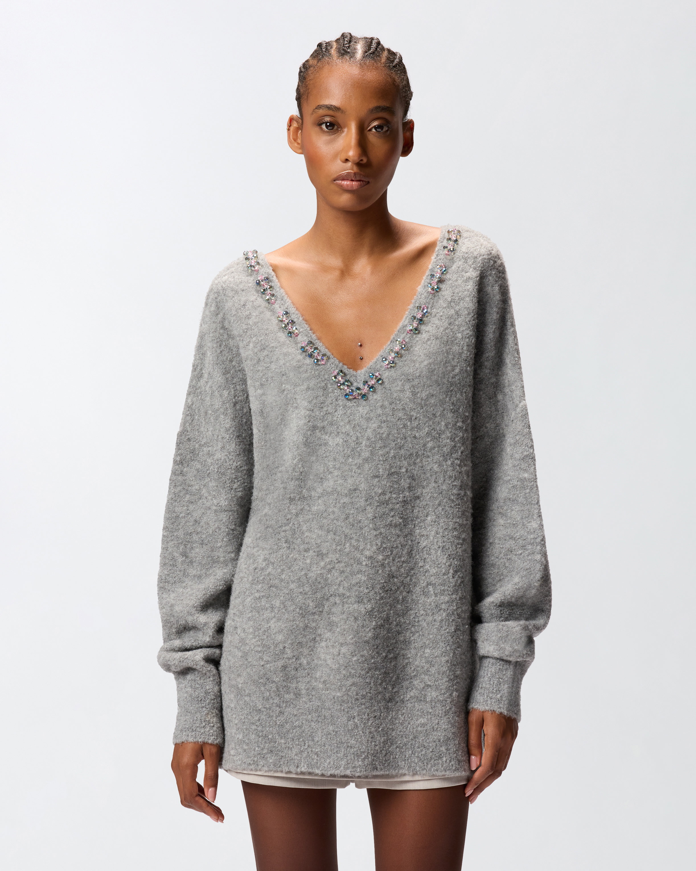 COMFORT WOOL SWEATER WITH EMBROIDERY ON THE NECKLINE - 2