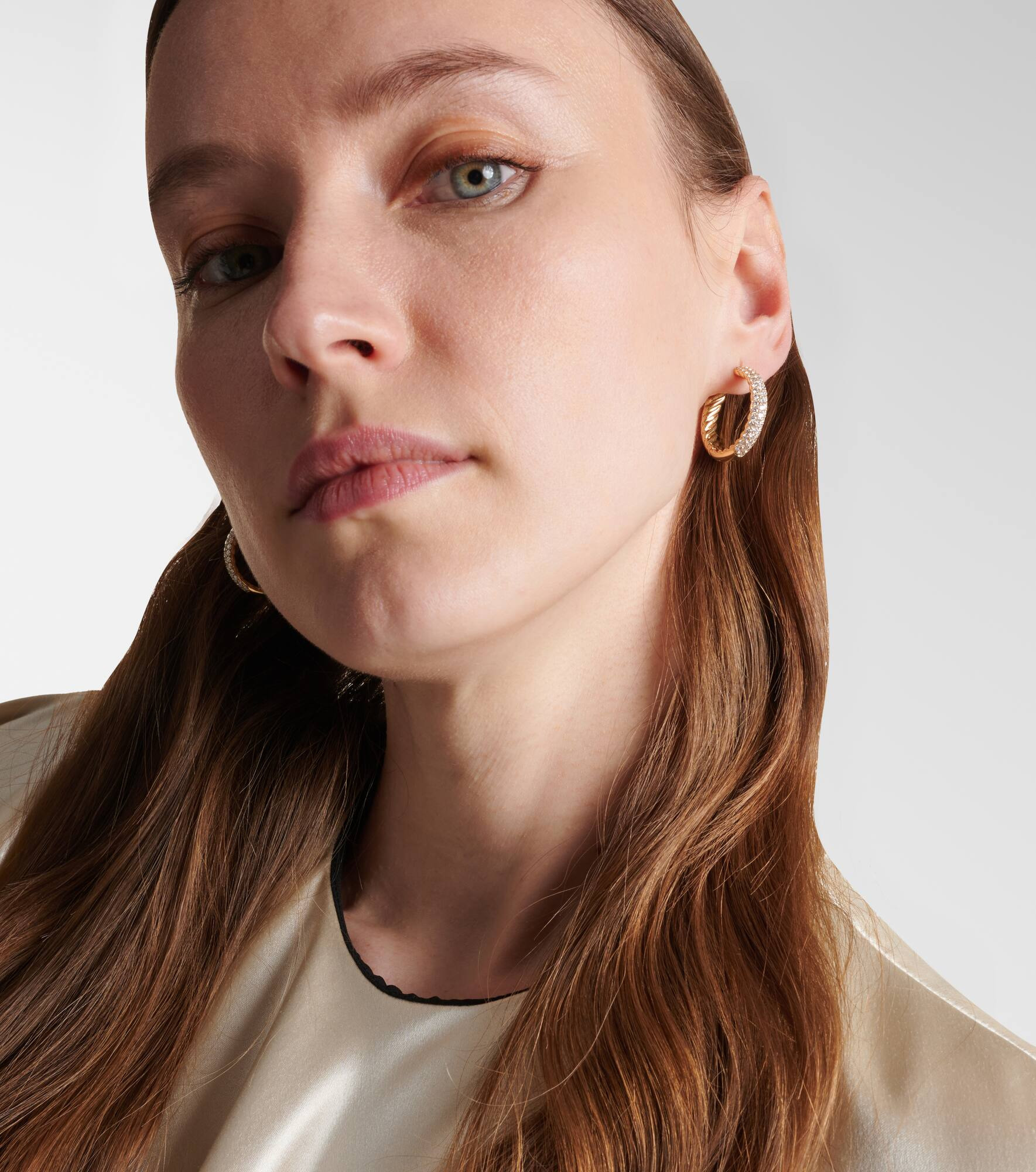 DY Mercer® 18kt gold hoop earrings with diamonds - 3