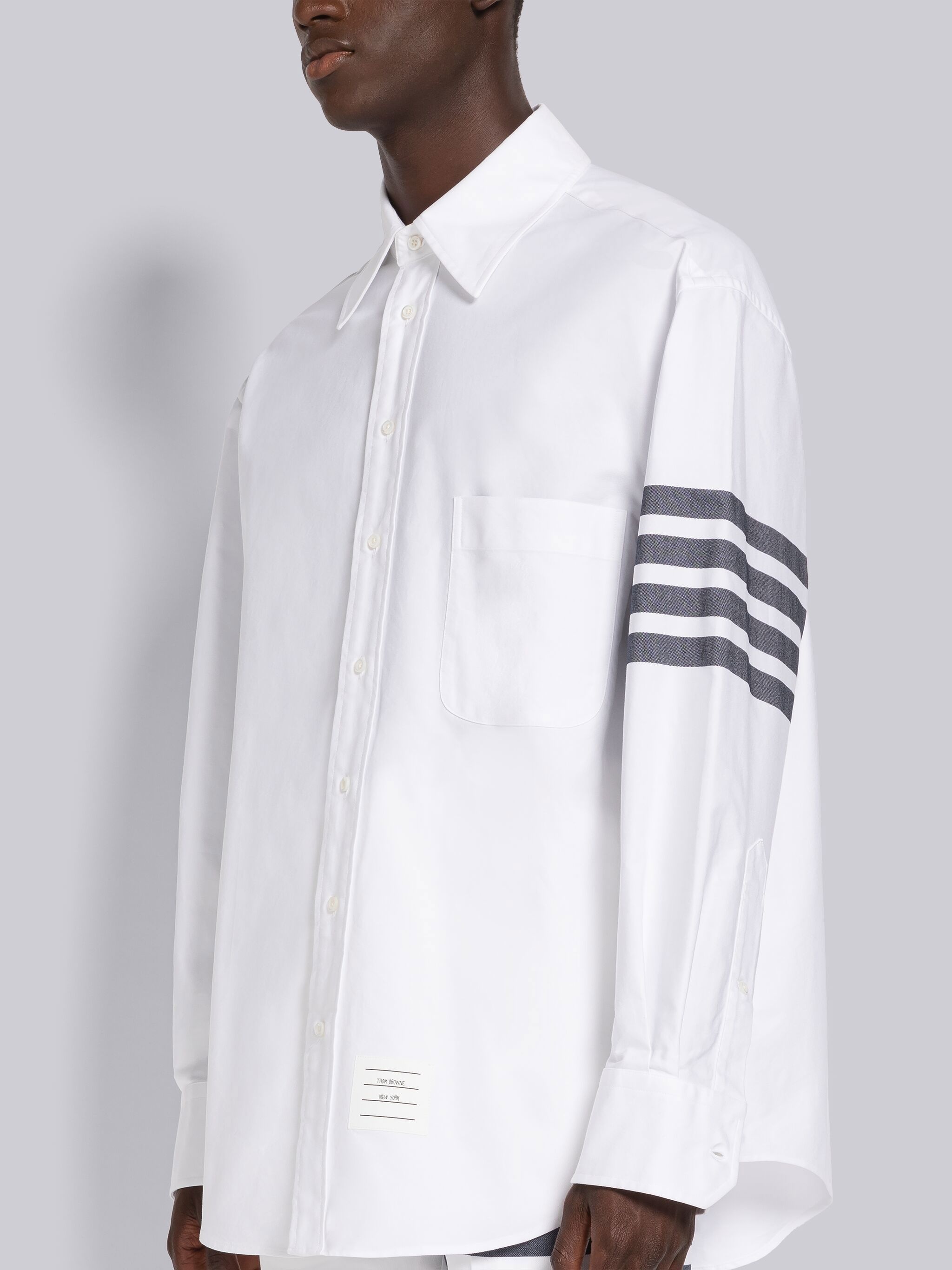 THOM BROWNE. 4BAR オックスフォードシャツ USA製 Oxford Classic Fit 4 Bar Shirt | Thom Browne