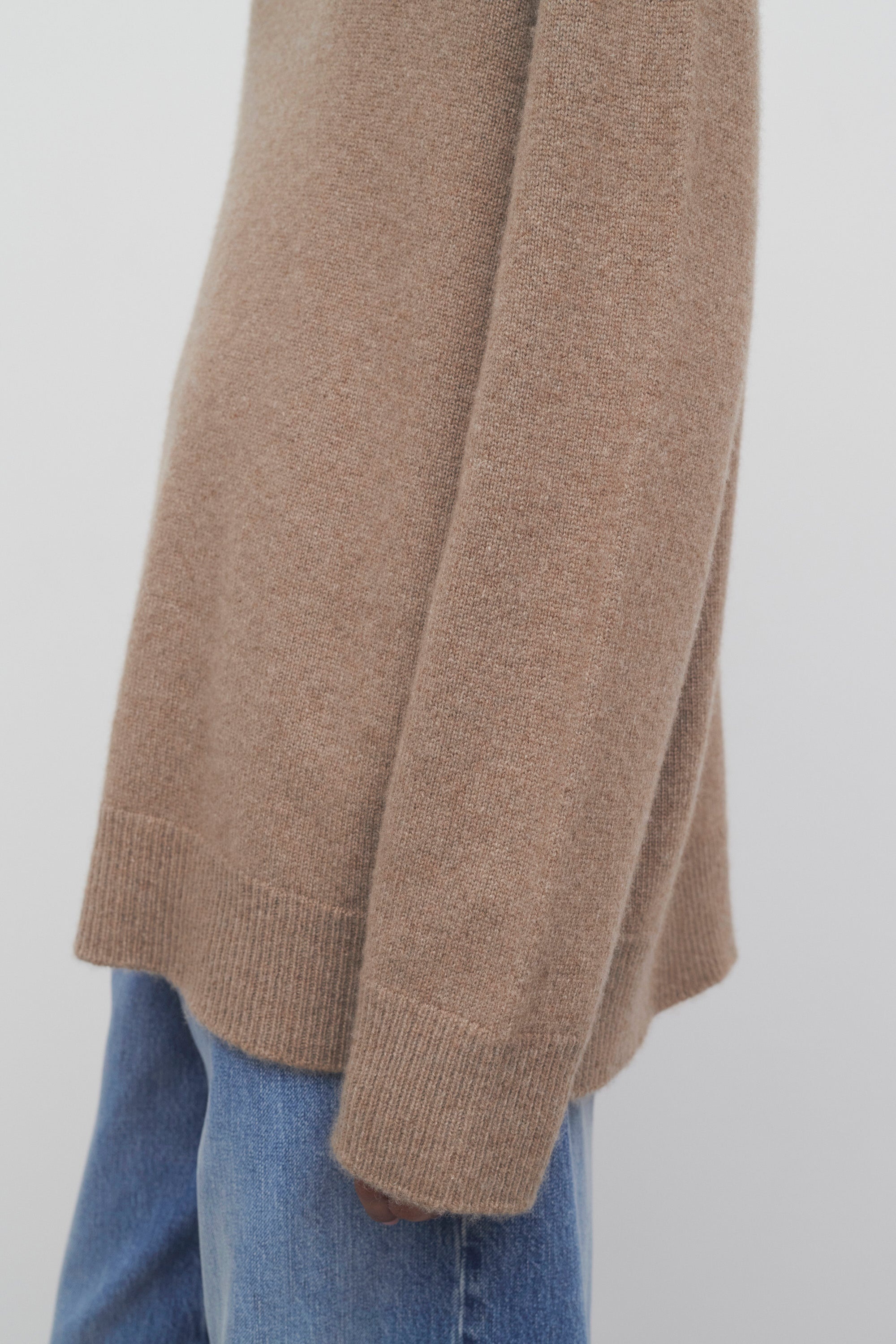 Hepny Turtleneck in Cashmere - 5