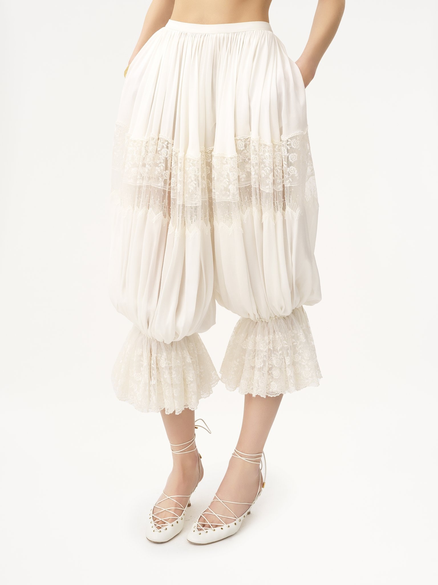 FLUID CROPPED PANTS IN SILK CHARMEUSE & LACE - 4