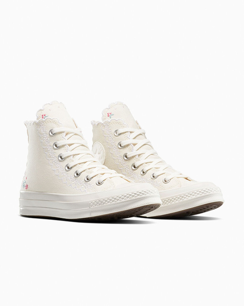 Chuck 70 Embroidered 4